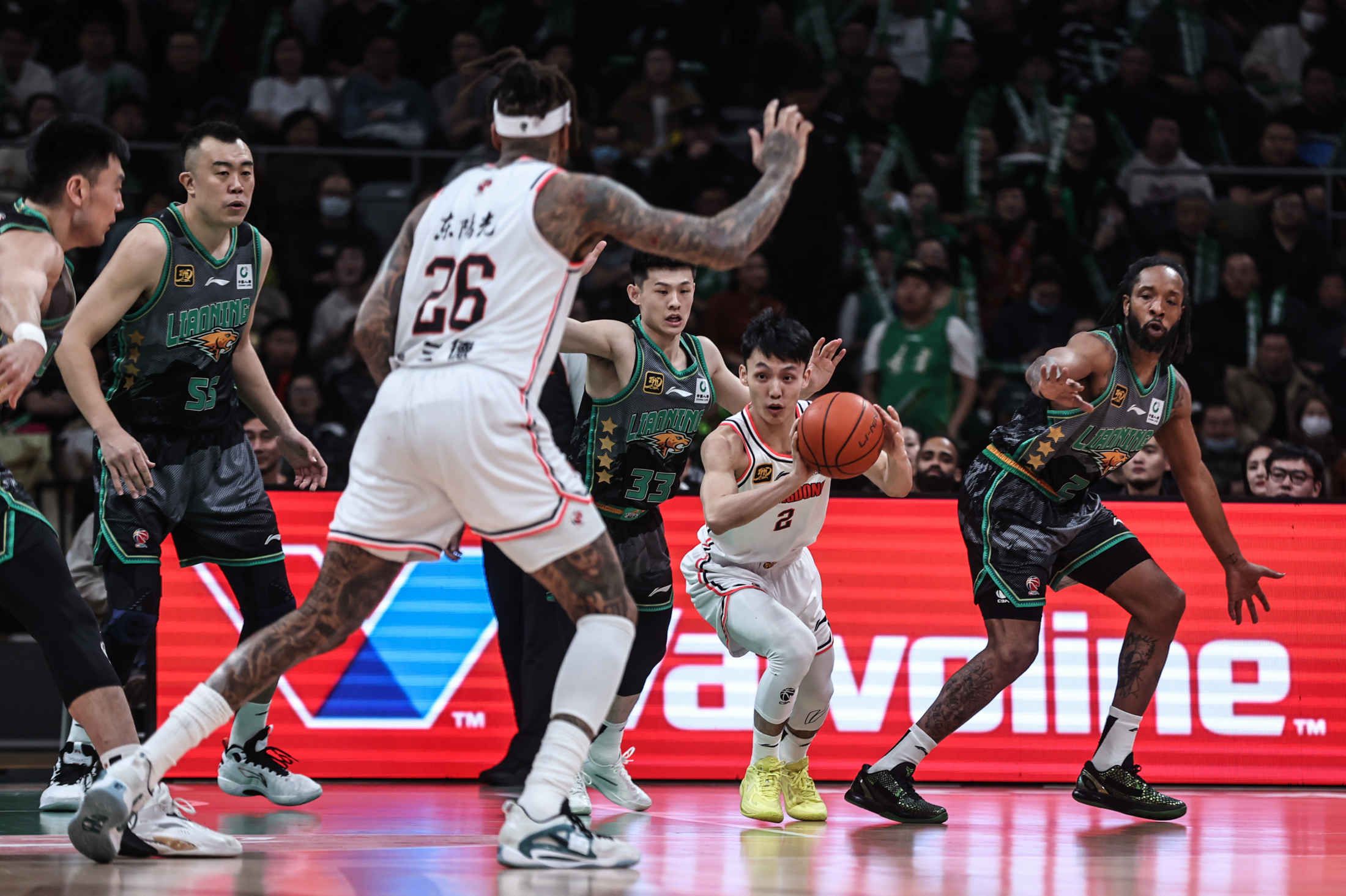 leyu乐鱼体育-辽宁队主场大胜，取得常规赛第一名