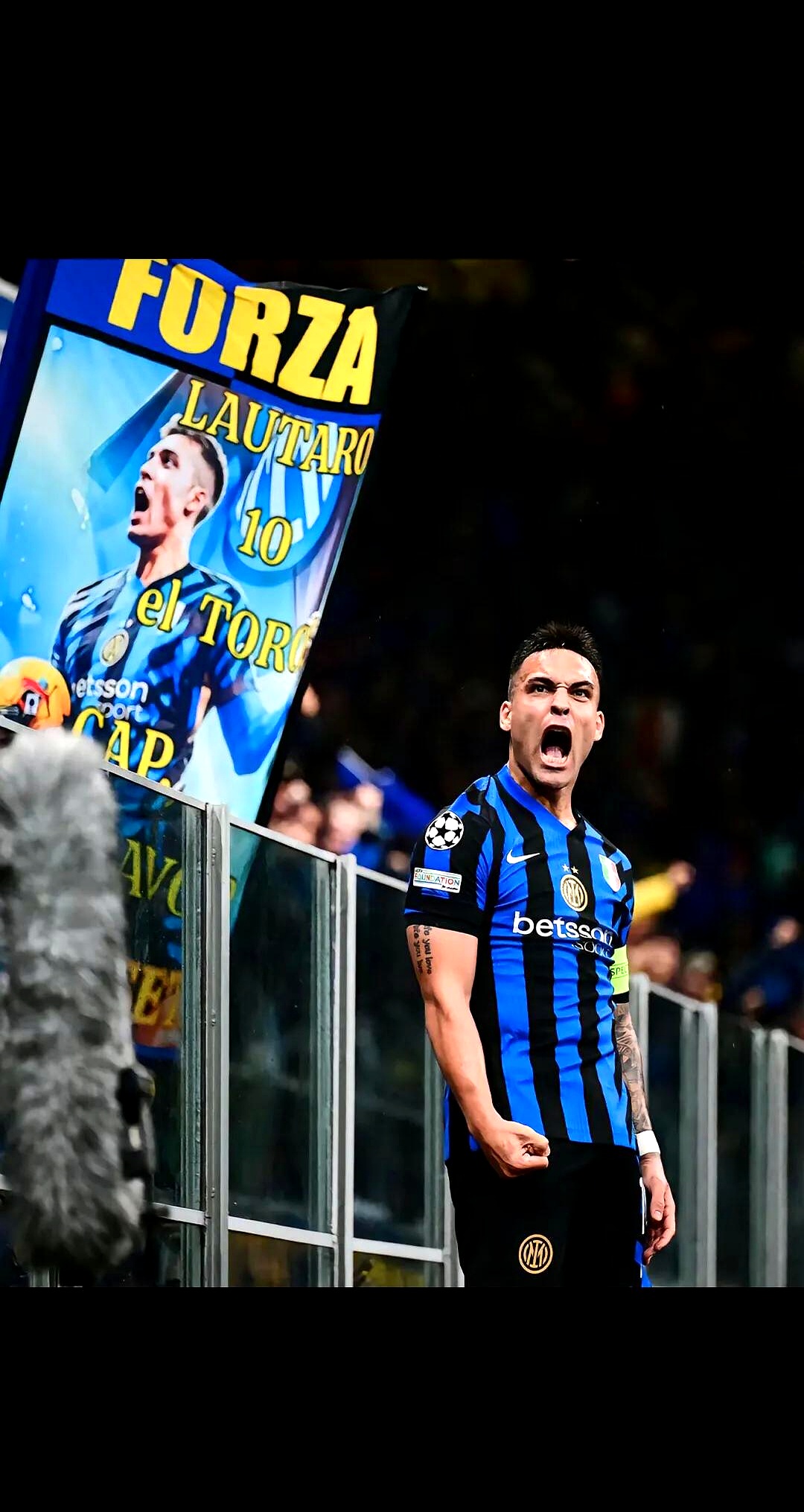 乐鱼体育在线娱乐-欧洲冠军联赛半决赛惊险继续，四强纷纷斗志昂扬