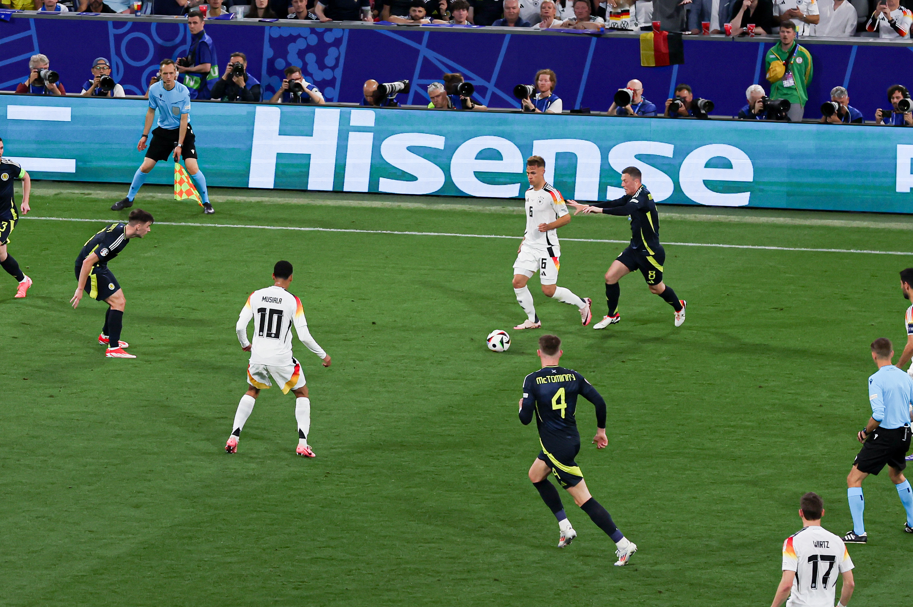 欧洲足球盛事诱人无限，冠军之路激情风云