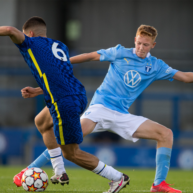 新赛季开局告捷!球队蓄势待发 新赛季开局告捷!球队蓄势待发