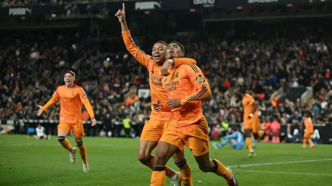 leyu乐鱼体育中国-瓦伦西亚逆转胜利，球迷狂欢有所遗憾